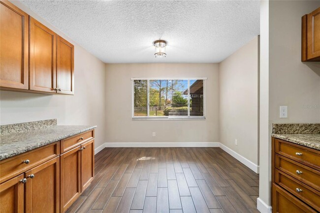 Building Photo - 385 N Crossbeam Dr