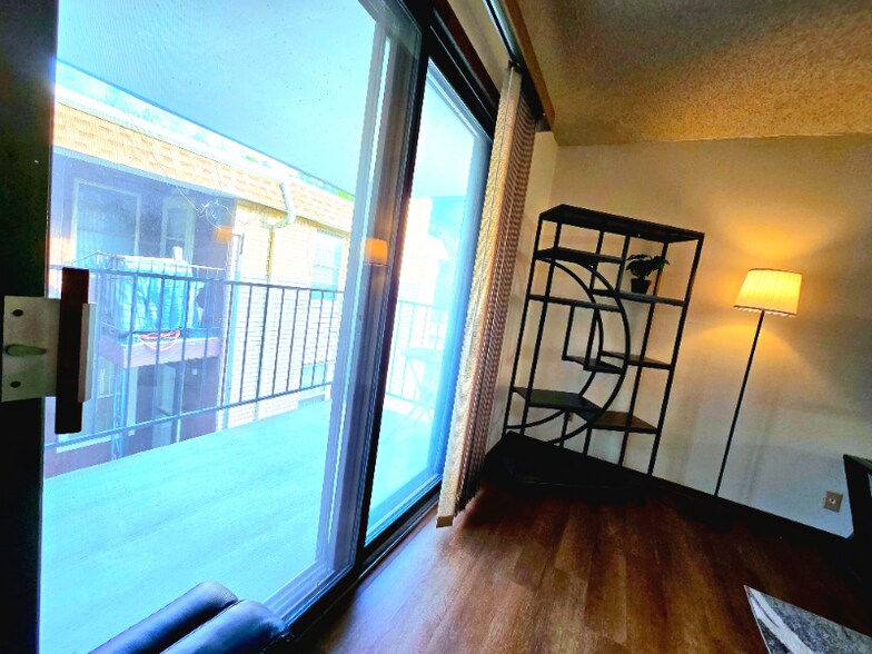 Building Photo - 3034 SW Lydia Ave