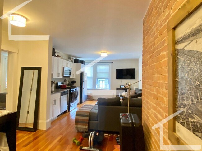 Building Photo - 89 Harvard St