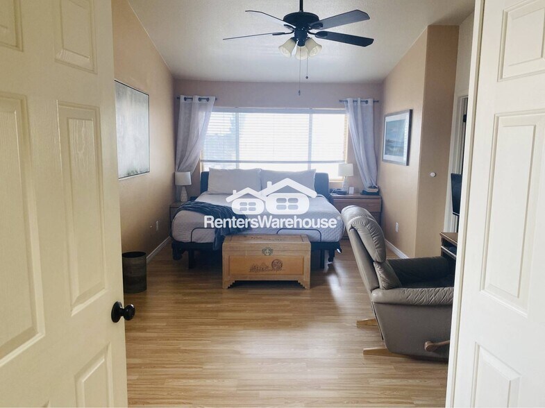 Building Photo - 4805 E Kachina Trail