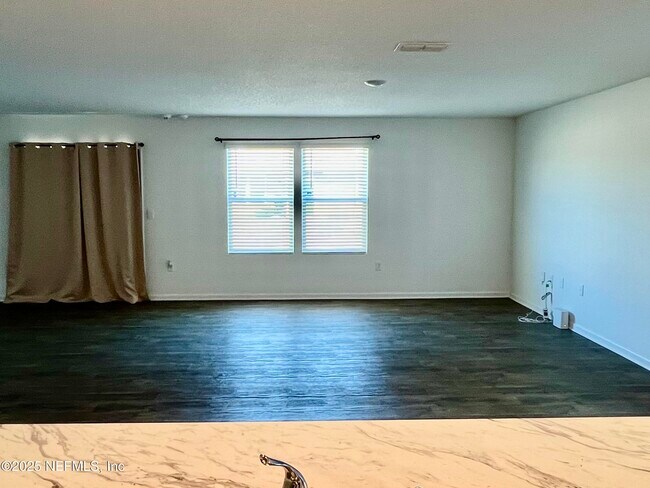 Building Photo - 12659 European Beech Rd