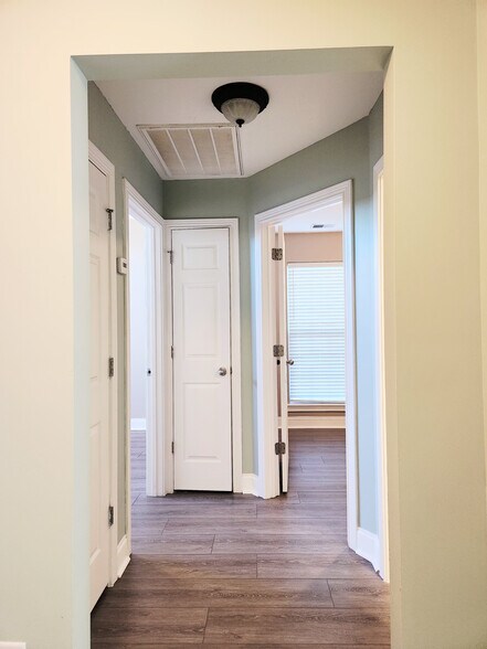 Building Photo - 420 Nathan St