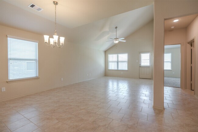 Building Photo - 23603 Umbrella Pine Dr