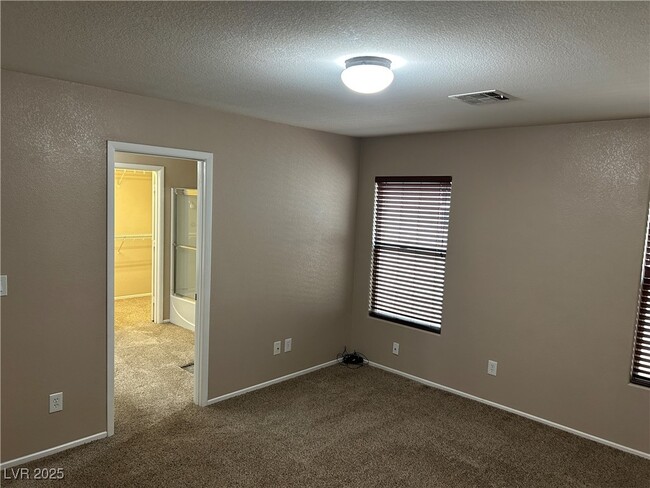 Building Photo - 4908 Hostetler Ave