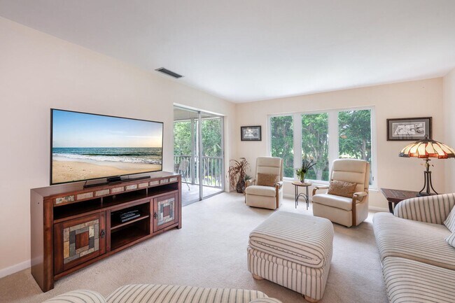 Building Photo - 241 Palm River Blvd