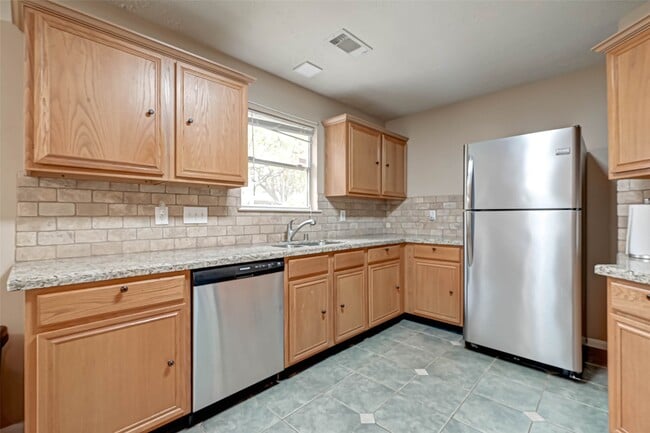 Building Photo - 3914 Crystal Pass Ct