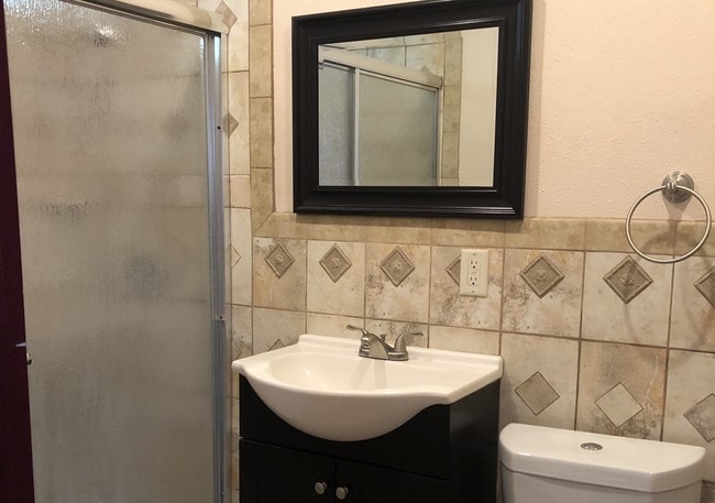 Building Photo - 2318 W 115th St