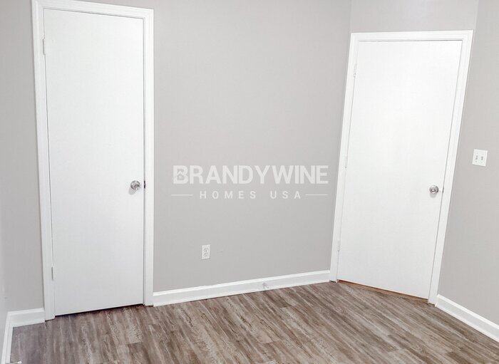 Building Photo - 289 Montego Cir