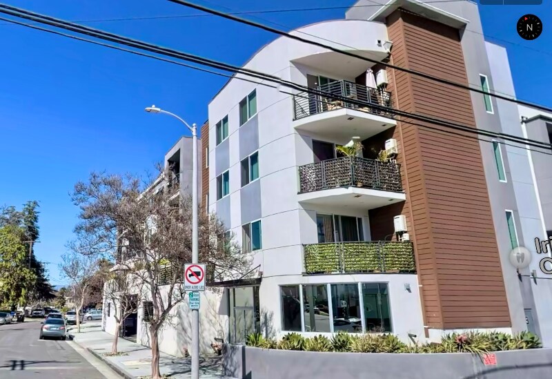 Building Photo - 12147 Magnolia Blvd