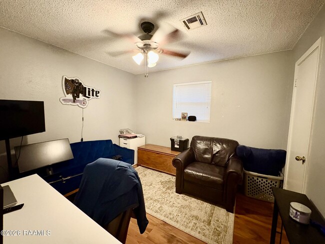 Building Photo - 103 Brookwood Cir