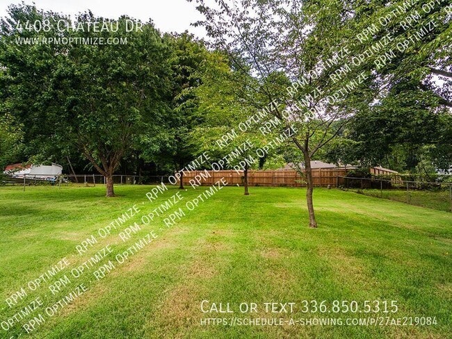 Building Photo - 4408 Chateau Dr