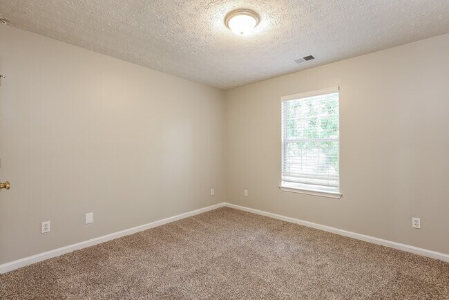 Building Photo - 6937 Fairway Trail