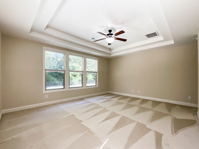 Building Photo - 214 Smithfield Dr