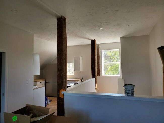 Building Photo - 23 Canaan St