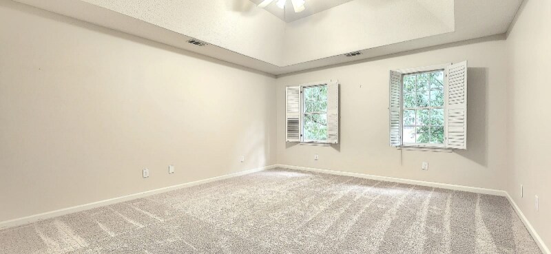 Building Photo - 11165 Wilshire Chase Dr