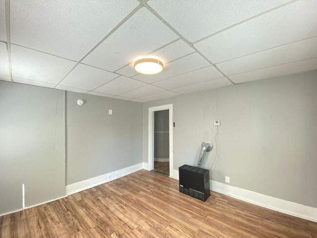 Building Photo - 4 Shedds Ave