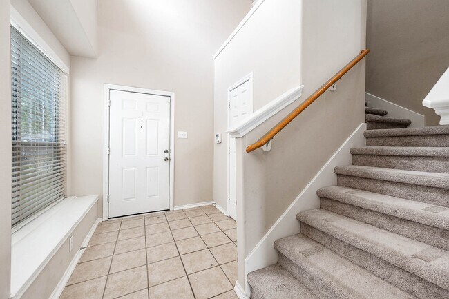 Building Photo - 12415 Oriole Lake Way