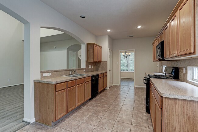 Building Photo - 18 Prairie Oak Dr