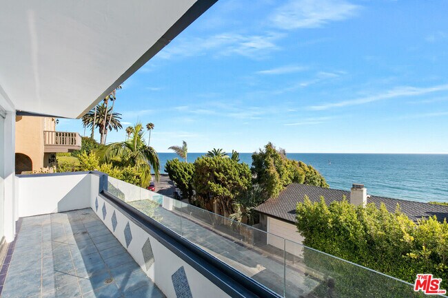 Building Photo - 17737 Porto Marina Way