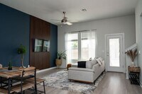 Building Photo - 1401 Showbox St