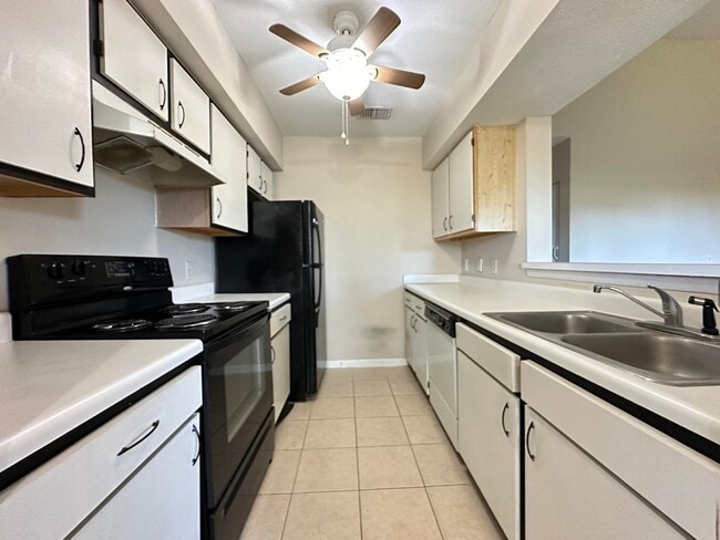 Building Photo - 815 Boynton Beach Blvd