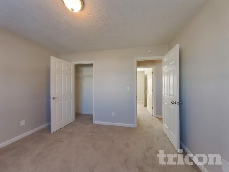 Building Photo - 125 Shenandoah Dr