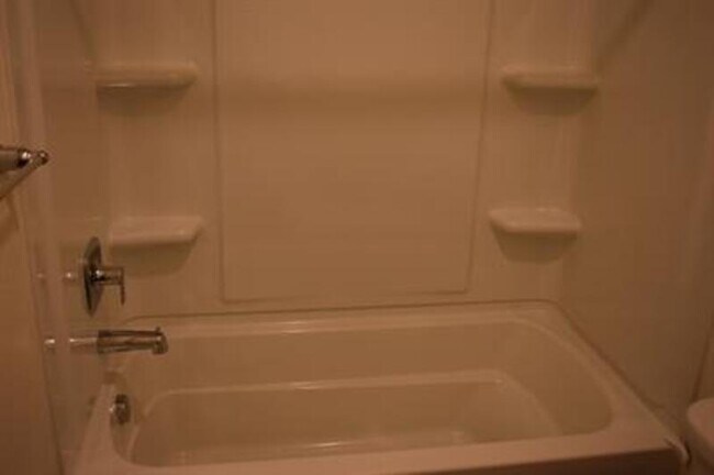 Building Photo - 4523 Iris Ct