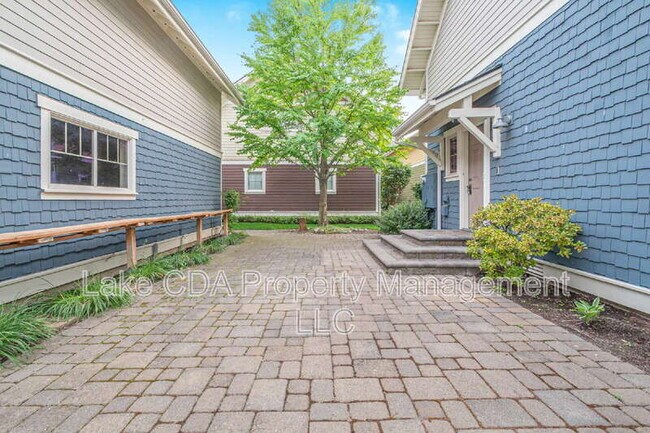 Building Photo - 3270 N Waterwood Ln