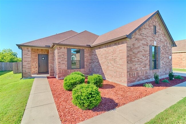 Building Photo - 505 Willow Walk Dr