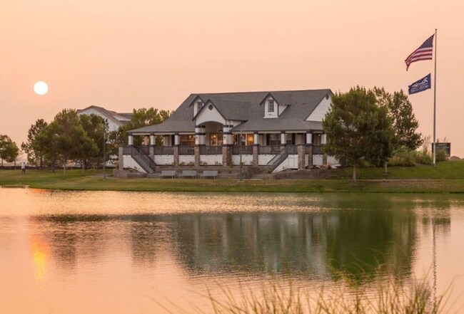 Building Photo - ALMOST BRAND NEW 4bd Reunion Ridge Gem!