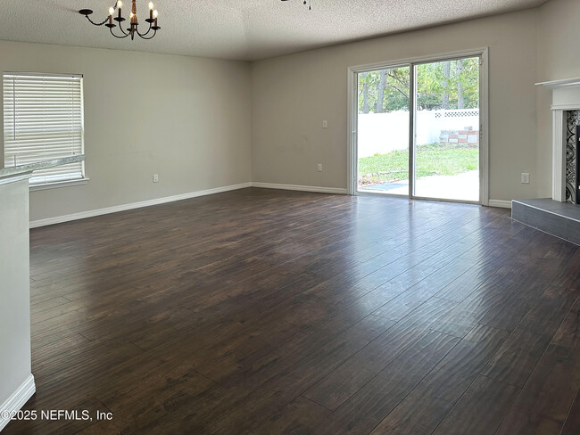 Building Photo - 1051 Moosehead Dr