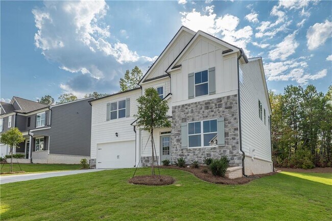 Building Photo - 117 Landsdowne Way SE