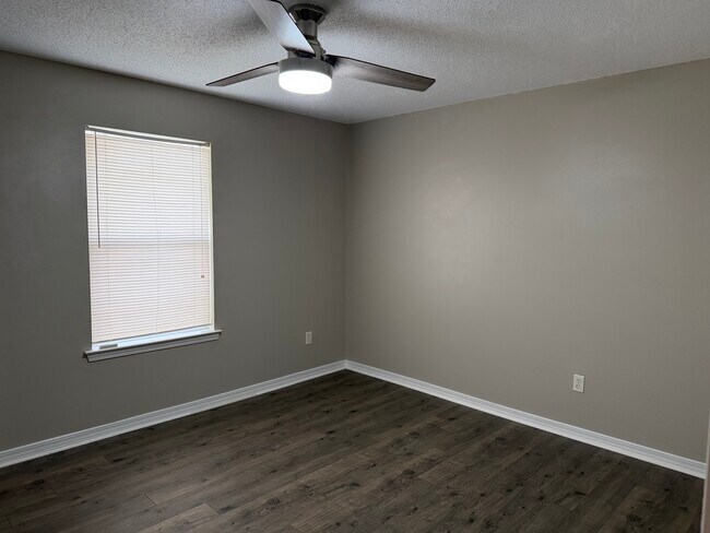 Building Photo - 5301 Fargo Ct