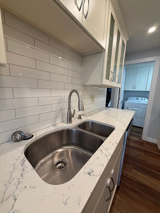 Building Photo - 19117 Ballinger Way NE