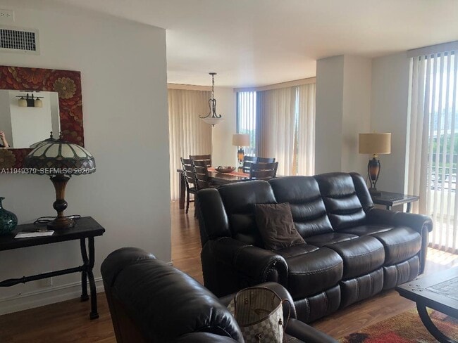 Building Photo - 3400 NE 192 St