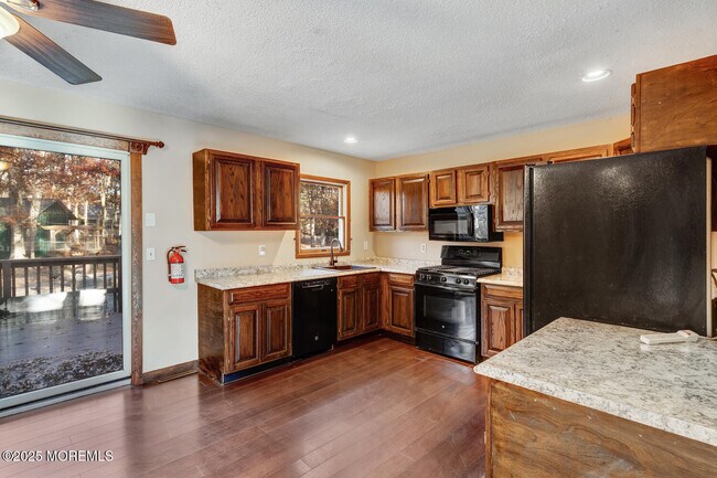 Building Photo - 257 Frog Pond Rd