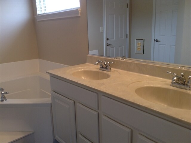 Building Photo - 3844 Deertrail Dr