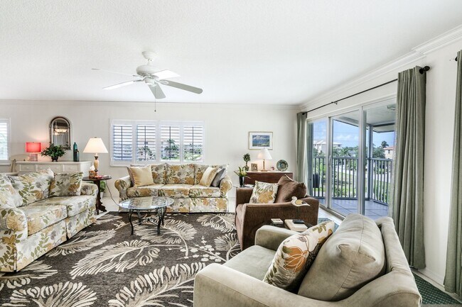 Building Photo - 1477 Park Beach Cir