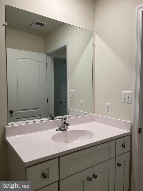 Building Photo - 104 Rappahannock Run