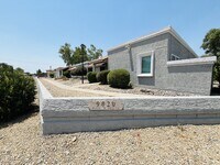 Building Photo - Charming 2-Bedroom, 2-Bathroom Condo for Rent in Maryvale!