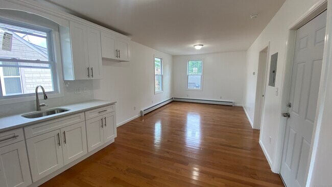 Building Photo - 48 Britton Ave