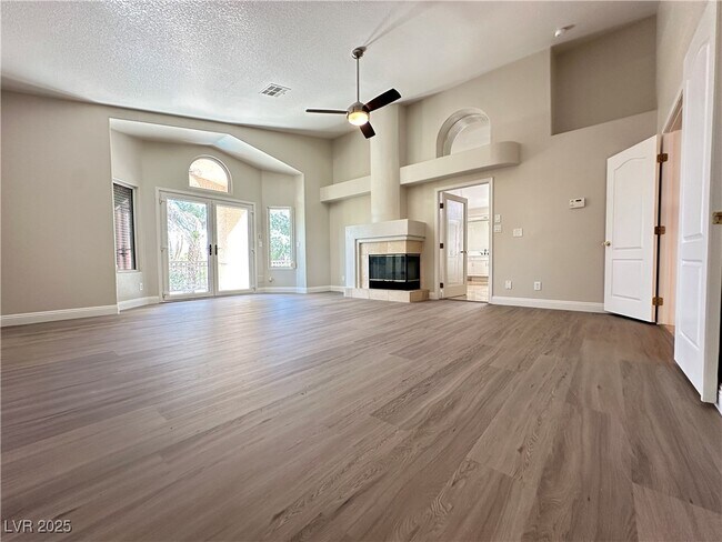 Building Photo - 1828 Dolce Dr