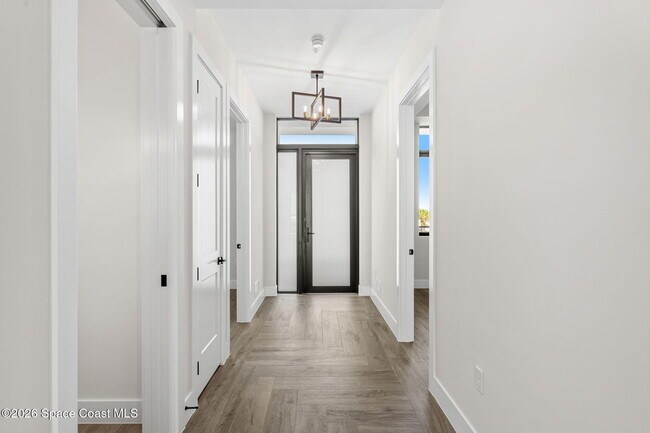 Building Photo - 225 Strand Dr