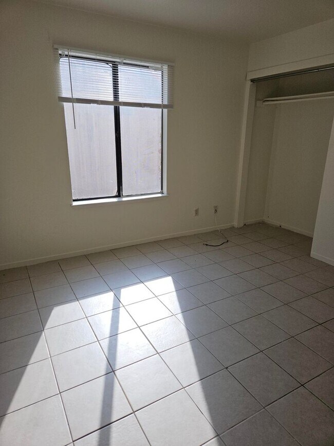Building Photo - 1509 Lynne Renee Ct