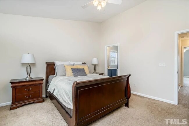 Building Photo - 866 Cupola Dr