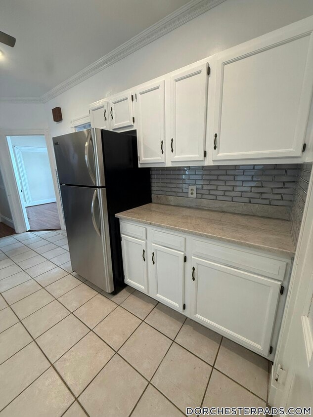 Building Photo - 369 Savin Hill Ave