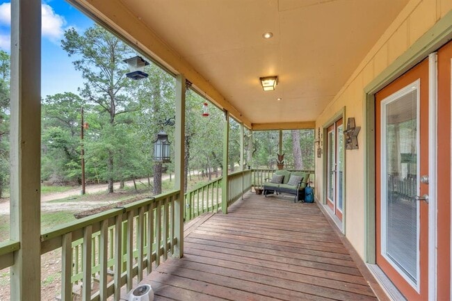 Building Photo - 928 Moccasin Trail