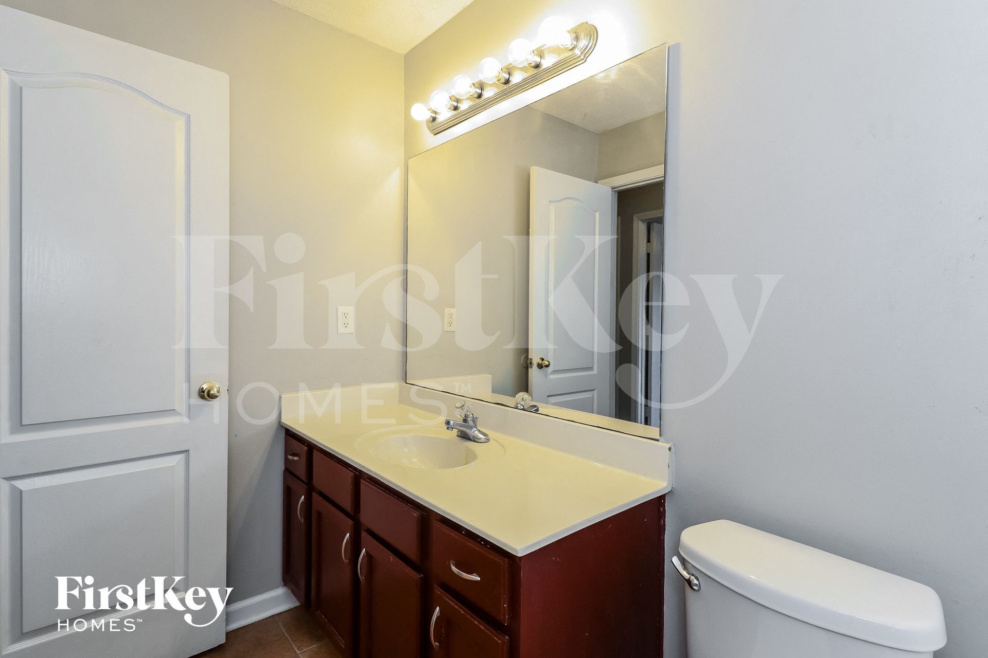 Building Photo - 1535 Far Dr