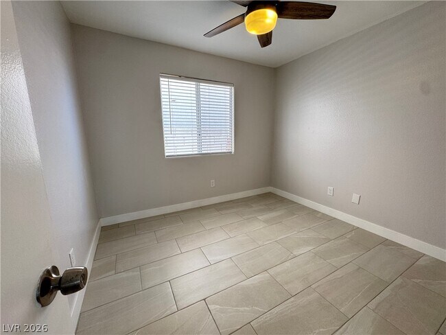 Building Photo - 9180 Sparklewood Ct