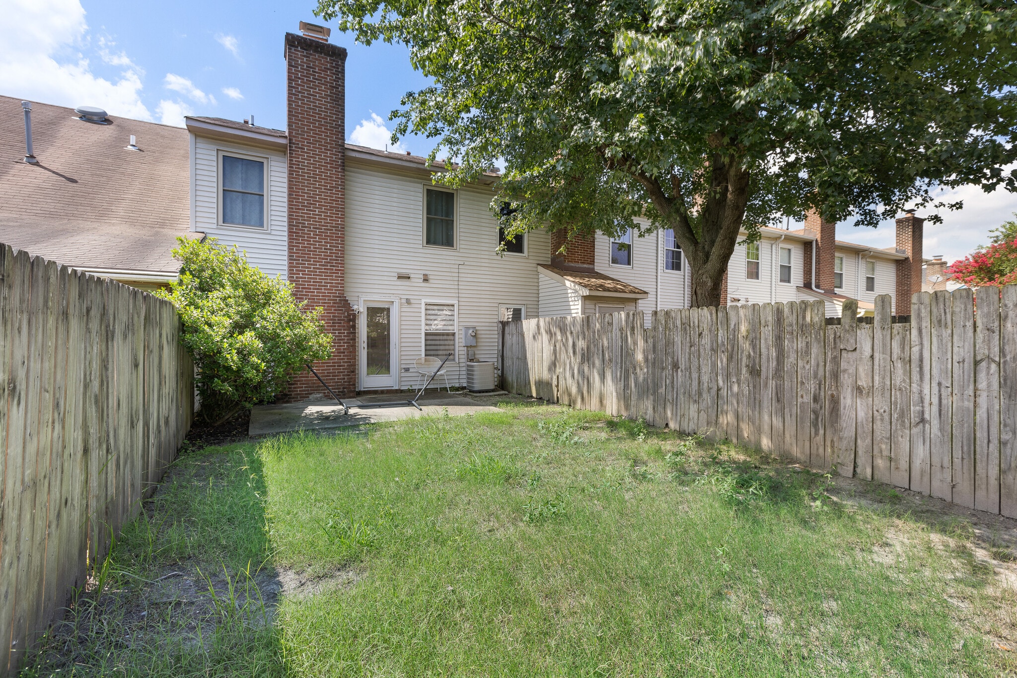 Building Photo - 1334 Rica Ct